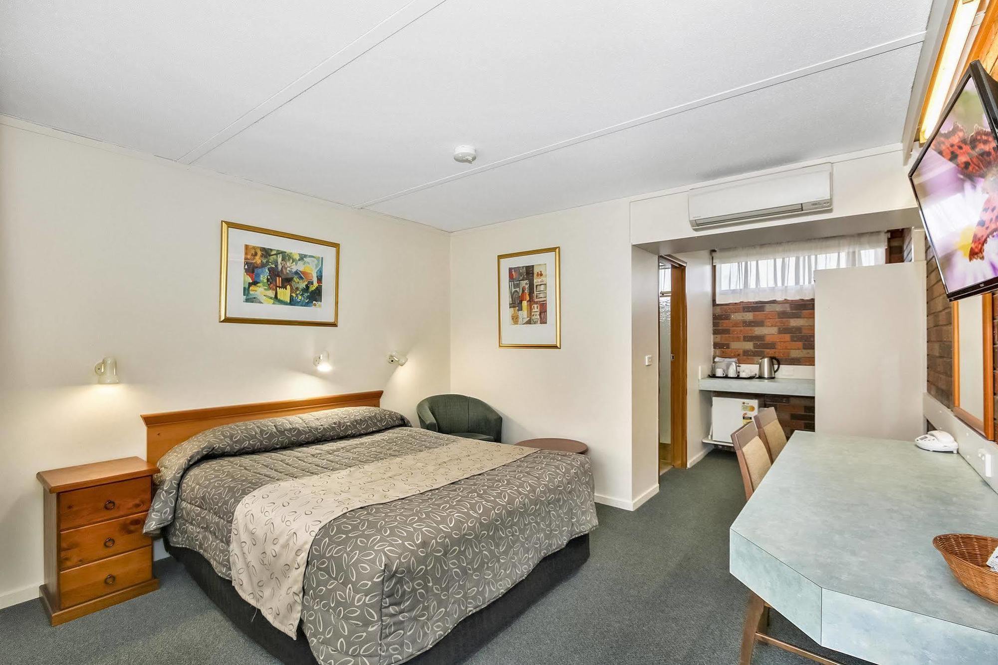 Cedar Lodge Motel Morwell Extérieur photo